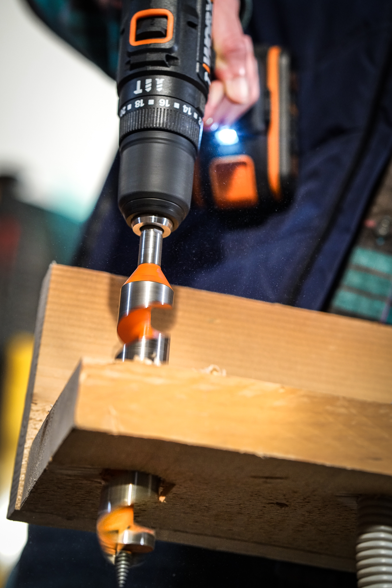 Worx WX102.9 - Taladro atornillador BL (S/bat)